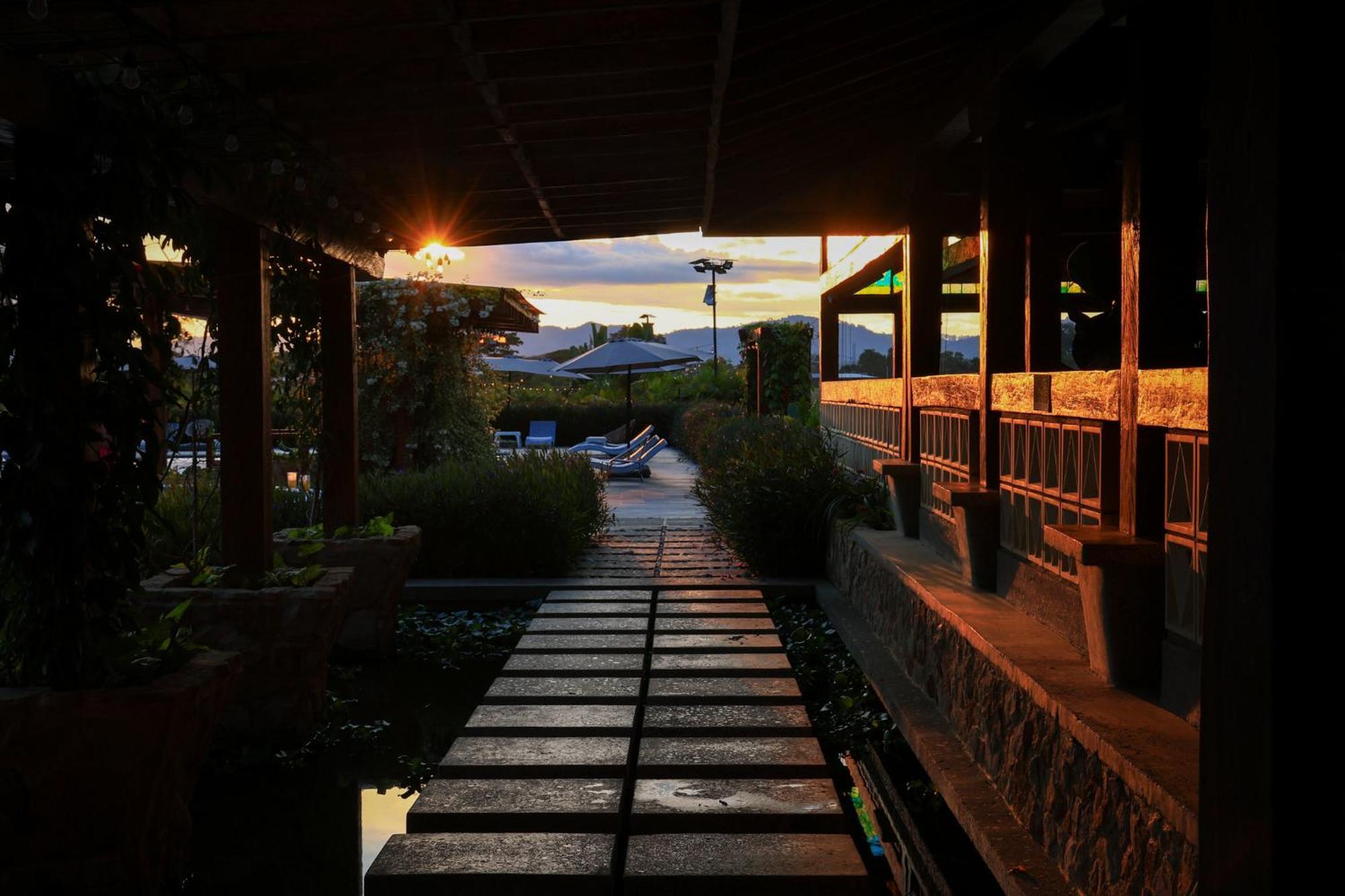 Hotel El Cielo En La Tierra Alcalá 外观 照片